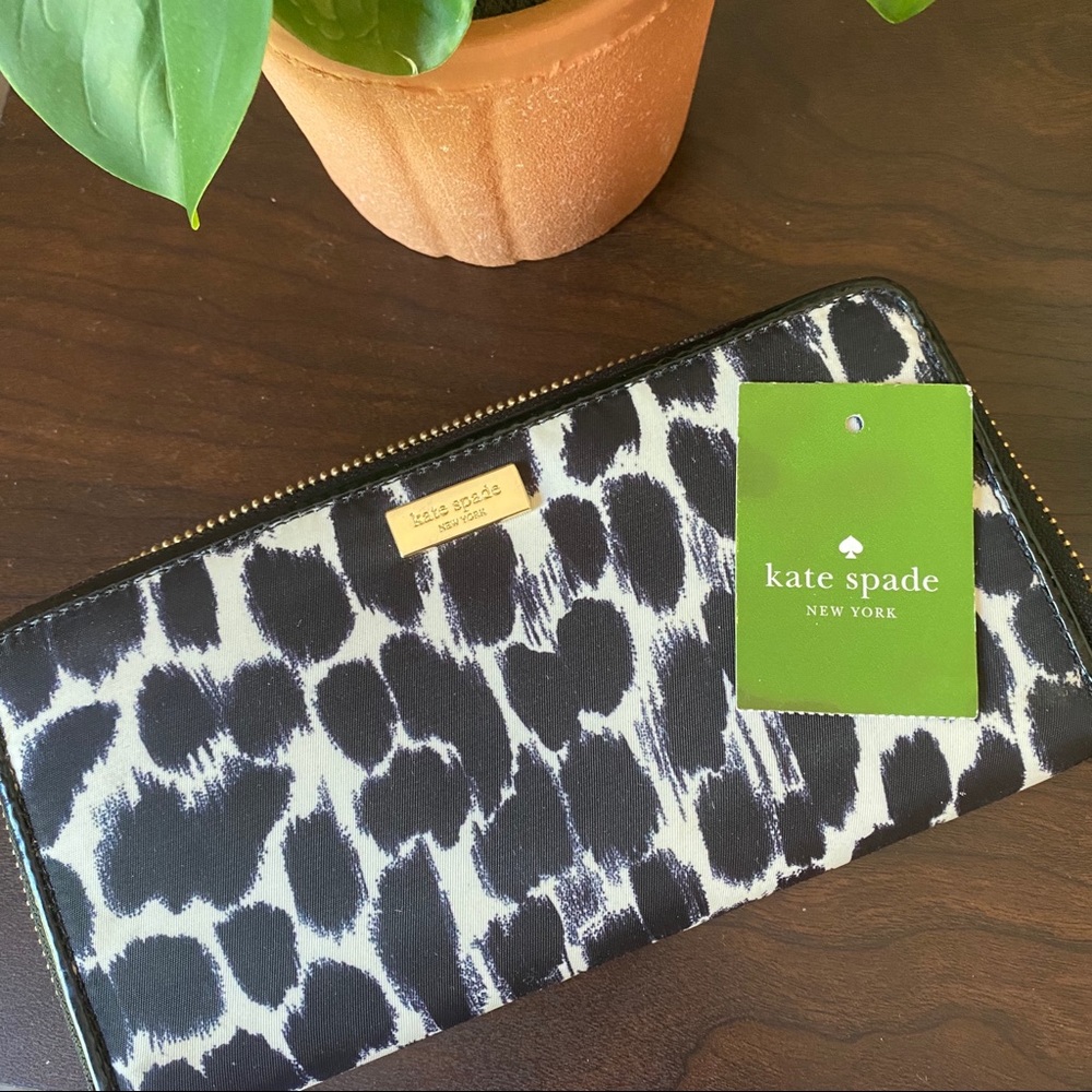 Kate Spade Lindenwood Wallet New with Tags